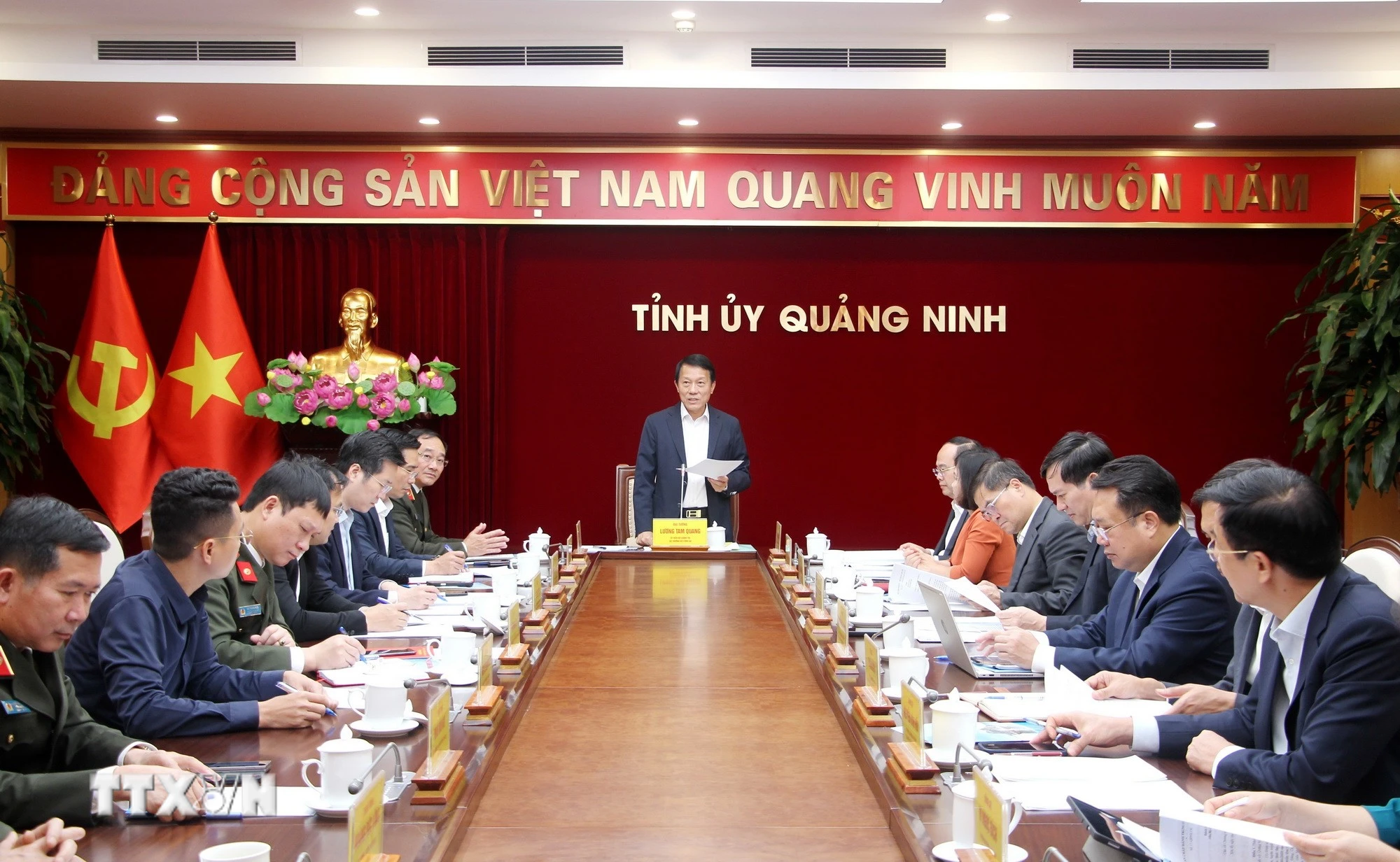 Quảng Ninh công bố quyết định kiểm tra, giám sát toàn diện