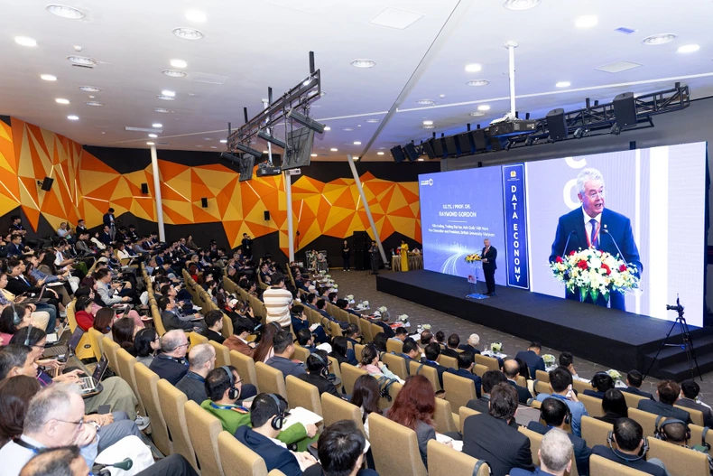 Hiệp hội Dữ liệu Quốc gia phối hợp với Trường Đại học Anh Quốc Việt Nam tổ chức Hội thảo Quốc tế về Kinh tế Dữ liệu. (Ảnh: PV/Vietnam+)