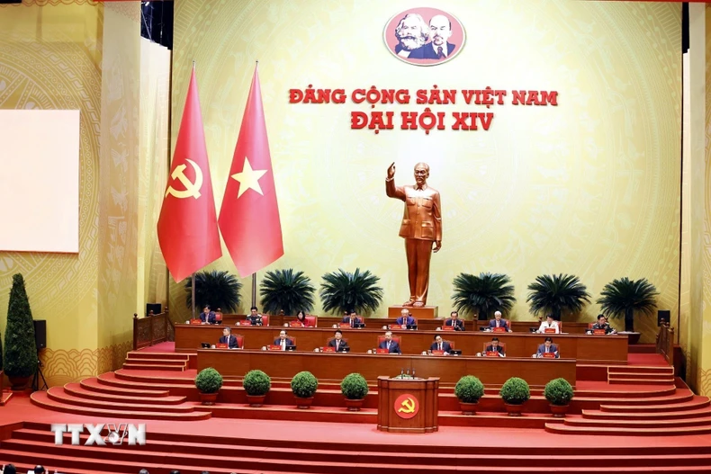 Đoàn Chủ tịch điều hành Đại hội. (Ảnh: TTXVN)