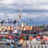 Cảng hàng hóa ở Hamburg, Đức. (Ảnh: THX/TTXVN)
