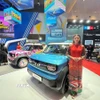 Mẫu xe Vinfast VF3 trình diễn tại buổi ra mắt tại Indonesia. (Ảnh: TTXVN phát)