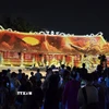 Màn trình diễn 3D mapping “Sóng Bạch Đằng hào khí Ngô Quyền” trình diễn trong đêm ra mắt tour. (Ảnh: Minh Thu/TTXVN)