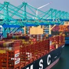 Quang cảnh cảng hàng hóa tại Thiên Tân, Trung Quốc. (Ảnh: THX/TTXVN)