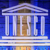 Biểu tượng của Tổ chức Giáo dục, Khoa học và Văn hóa Liên hợp quốc (UNESCO) tại trụ sở ở Paris, Pháp. (Ảnh: AFP/TTXVN)