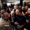 Tù nhân Palestine, được Hamas trả tự do, về tới thành phố Ramallah, Bờ Tây ngày 15/2/2025. (Ảnh: THX/TTXVN)
