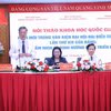 Các đại biểu chủ trì hội thảo. (Ảnh: Văn Điệp/TTXVN)