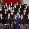 Tân Thủ tướng Nhật Bản Sanae Takaichi (giữa, hàng trước) cùng các thành viên Nội các chụp ảnh chung tại Tokyo ngày 21/10/2025. (Ảnh: Kyodo/TTXVN)