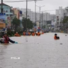 Mưa lũ hồi tháng 11 gây ngập sâu trên đường 23 tháng 10 phường Tây Nha Trang (Khánh Hòa). (Ảnh: Nguyễn Thành/TTXVN)