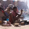 Người tị nạn tại El Fasher, Bắc Darfur, Sudan. (Ảnh: THX/TTXVN)