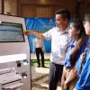 Trải nghiệm ứng dụng khoa học công nghệ, chuyển đổi số vào cuộc sống tại Đồng Nai. (Ảnh: Lê Xuân/TTXVN)