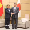 Phó Thủ tướng Nguyễn Chí Dũng gặp Thủ tướng Nhật Bản Ishiba Shigeru. (Ảnh: Phạm Tuân/TTXVN)