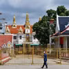 Một trạm kiểm soát biên giới giữa Campuchia và Thái Lan. (Ảnh: AFP)