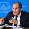 Ngoại trưởng Nga Sergey Lavrov phát biểu trong cuộc họp báo tại Moskva. (Ảnh: IRNA/TTXVN)