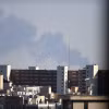Khói bốc lên sau cuộc tấn công của Israel tại Tehran, Iran. (Ảnh: THX/TTXVN)