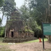 Đền Ta Muen Thom là công trình tôn giáo được xây dựng vào thế kỷ XIII sau Công nguyên. Ngôi đền này nằm trong những di tích đang tranh chấp giữa Thái Lan và Campuchia tại khu vực biên giới giữa hai nước. (Ảnh: Phạm Hải/TTXVN)