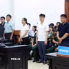 Các bị cáo tại phiên xét xử phúc thẩm vụ án liên quan đến Tập đoàn Phúc Sơn. (Ảnh: Phạm Kiên/TTXVN)