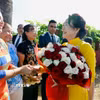 Bà Nguyễn Thị Thanh Nga, Phu nhân Chủ tịch Quốc hội Trần Thanh Mẫn với cộng đồng người Việt tại Làng Việt Nam ở Maroc, thành phố Kenitra. (Ảnh: TTXVN phát)