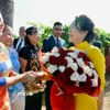 Bà Nguyễn Thị Thanh Nga, Phu nhân Chủ tịch Quốc hội Trần Thanh Mẫn với cộng đồng người Việt tại Làng Việt Nam ở Maroc, thành phố Kenitra. (Ảnh: TTXVN phát)