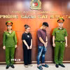 Cơ quan Cảnh sát điều tra Công an tỉnh Thanh Hóa thi hành Quyết định khởi tố vụ án, khởi tố bị can. (Ảnh: TTXVN phát)