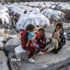 Các bé gái Palestine tại trại tị nạn ở thành phố Gaza. (Ảnh: THX/TTXVN)