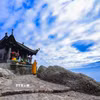 Chùa Đồng nằm trên đỉnh cao nhất của núi Yên Tử, được đúc từ chất liệu đồng, mặt bằng kiến trúc của chùa dạng chữ Nhất, kết cấu vững chắc, được đặt trên sập đồng, dạng chân quỳ, dạ cá. (Ảnh: Minh Đức/TTXVN)