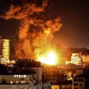 Tù nhân Palestine, được Hamas trả tự do, về tới thành phố Ramallah, Bờ Tây ngày 15/2/2025. (Nguồn: THX/TTXVN)