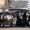 Người dân tại một khu chợ ở Hama, Syria. (Ảnh: THX/TTXVN)