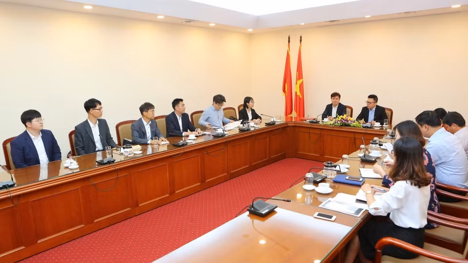 Quang cảnh buổi làm việc về hợp tác trao đổi thông tin giữa TTXVN và Aju News Corporation. (Ảnh: Thành Đạt/TTXVN)