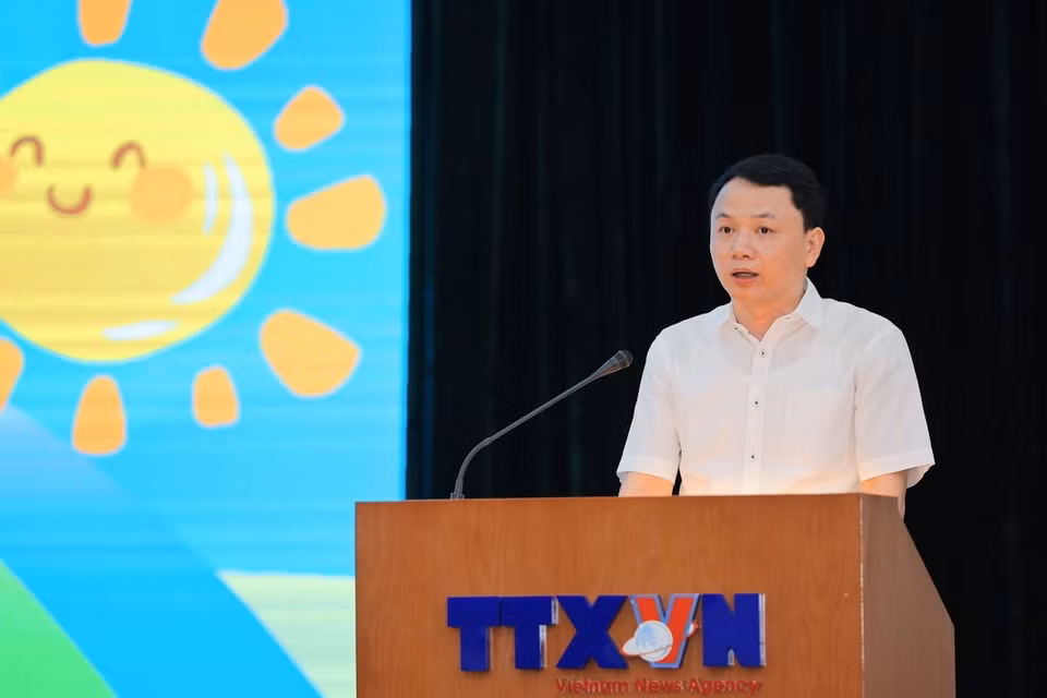 Chủ tịch Công đoàn, Trưởng Ban Tổ chức-Cán bộ TTXVN Đỗ Mạnh Chiến phát biểu khai mạc. (Ảnh: Hoàng Hiếu/TTXVN)