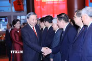 Tổng Bí thư, Chủ tịch nước và Phu nhân với các đại biểu tại lễ Kỷ niệm 81 năm Quốc khánh 2/9. (Ảnh: An Đăng/TTXVN)