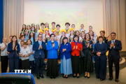 Bà Ngô Phương Ly - Phu nhân Tổng Bí thư, Chủ tịch nước Tô Lâm - thăm Trường phổ thông số 1253. (Ảnh: Tâm Hằng/TTXVN)