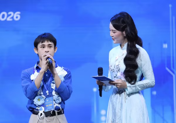 Từ chàng trai mặc cảm vì hội chứng Tics đến Giải thưởng “Thanh niên sống đẹp” 