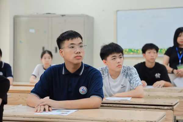 Bộ GD-ĐT: Thi lớp 10 hai môn nhằm giảm áp lực, hướng đến giáo dục toàn diện