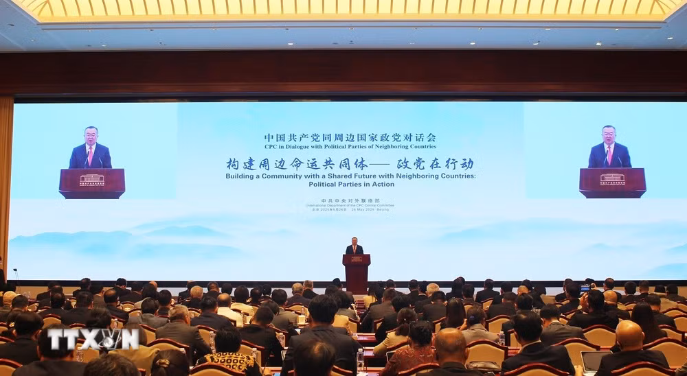 ttxvn-viet-nam-tham-du-hoi-nghi-doi-thoai-giua-dang-cong-san-trung-quoc-voi-chinh-dang-cac-nuoc-lang-gieng-8056153-5.jpg