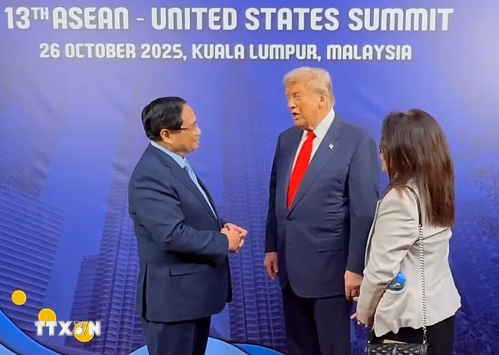 ttxvn-thu-tuong-pham-minh-chinh-donald-trump-tham-du-hoi-nghi-cap-cao-asean-hoa-ky-lan-thu-13-8365173-2.jpg