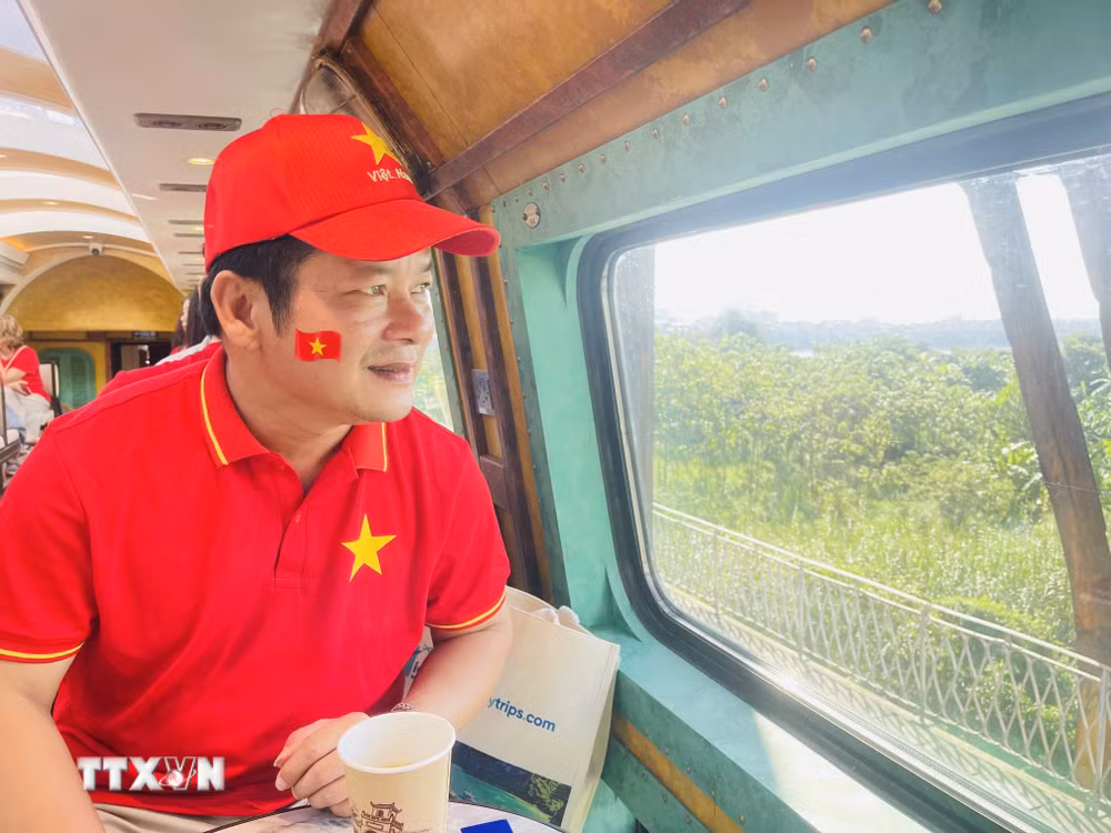 ttxvn-du-lich-tau-hoa-ha-noi-bac-ninh-hanh-trinh-ket-noi-di-san-quang-ba-van-hoa-vung-kinh-bac-8246897-1.jpg