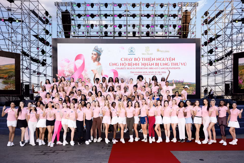 Bên cạnh các nghi thức thể thao và chương trình nghệ thuật quy mô lớn, sự kiện ghi dấu sứ mệnh “Beauty with a Purpose - Sắc đẹp vì mục đích cao cả” của Miss World qua hoạt động hỗ trợ bệnh nhân. (Ảnh: BTC)