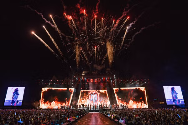 Nền công nghiệp concert: Từ cảm xúc nhất thời đến giá trị kinh tế bền vững