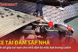 Bản tin 60s: Xe tải đâm sập nhà dân, giải cứu tài xế mắc kẹt trong cabin