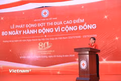 Trung ương Hội Chữ thập đỏ Việt Nam phối hợp với Hội Chữ thập đỏ tỉnh Tuyên Quang tổ chức Lễ phát động cấp quốc gia Đợt thi đua cao điểm “80 ngày hành động vì cộng đồng.” (Ảnh: PV/Vietnam+)