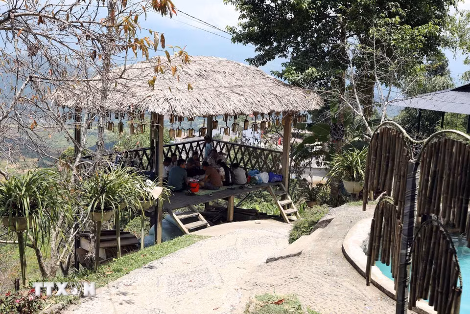 Lao Chải luôn là điểm đến hấp dẫn với nhiều gia đình ở Lai Châu nói riêng và trong nước nói chung. (Ảnh: Quý Trung/TTXVN)