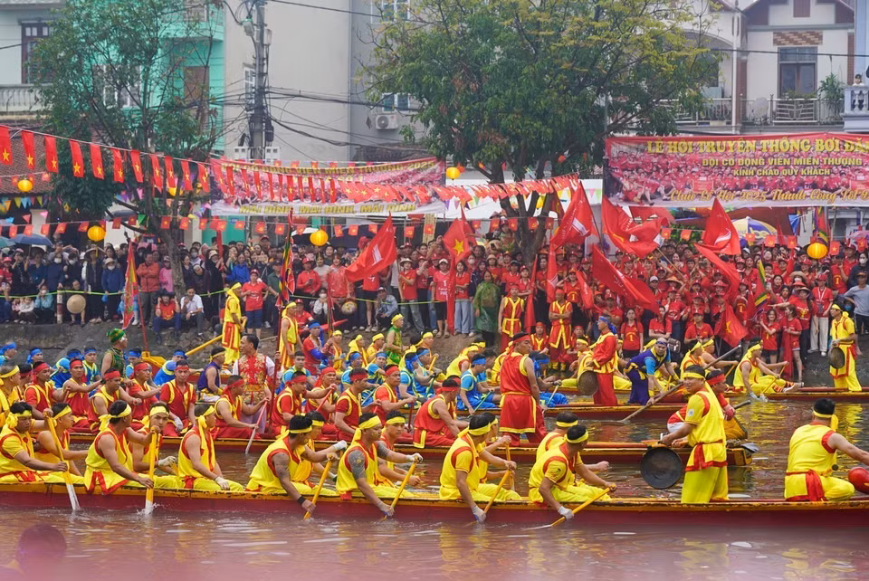 Màn thi đấu của các đội thi. (Ảnh: Khánh Hoà/TTXVN)