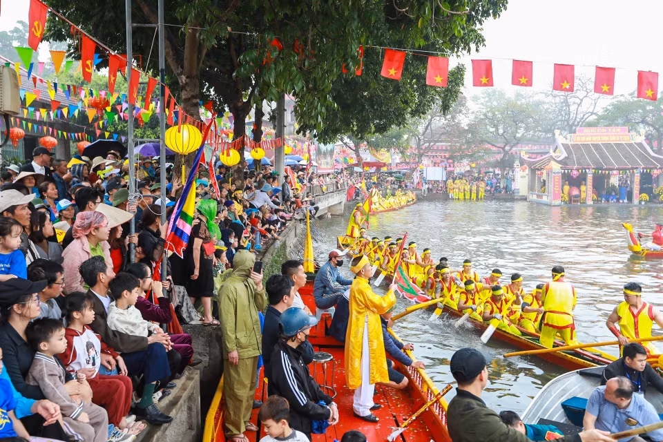 Màn thi đấu của các đội thi. (Ảnh: Khánh Hoà/TTXVN)