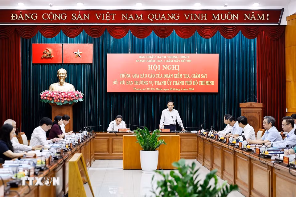 Ủy viên Bộ Chính trị, Bí thư Thành ủy Thành phố Hồ Chí Minh Trần Lưu Quang phát biểu. (Ảnh: Doãn Tấn/TTXVN)