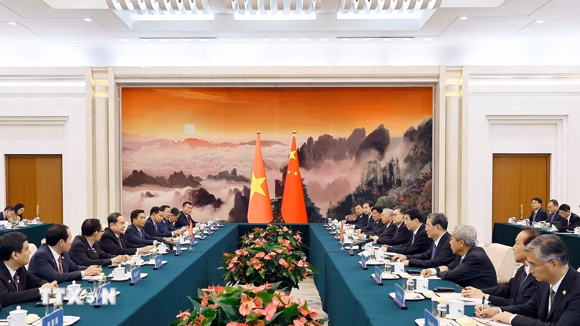 Chủ tịch Quốc hội Trần Thanh Mẫn hội kiến Chủ tịch Chính hiệp toàn quốc Trung Quốc Vương Hộ Ninh. (Ảnh: Doãn Tấn/TTXVN)