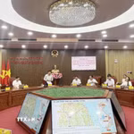 Phó Chủ tịch Ủy ban Kinh tế và Tài chính của Quốc hội Nguyễn Minh Sơn phát biểu tại buổi làm việc. (Ảnh: Phạm Cường/TTXVN)