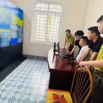 Ứng dụng công nghệ số trong cảnh báo cháy rừng tại Trung tâm Giám sát điều hành cảnh báo cháy rừng của Chi cục Kiểm lâm thành phố. (Ảnh: Cổng Thông tin điện tử thành phố Quảng Ninh)