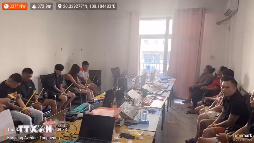 Hiện trường thời điểm Ban chuyên án đột kích. (Ảnh: TTXVN phát)