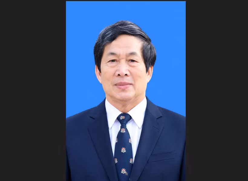 Phó Giáo sư, Tiến sỹ, Nhà giáo ưu tú Nghiêm Đình Vỳ.