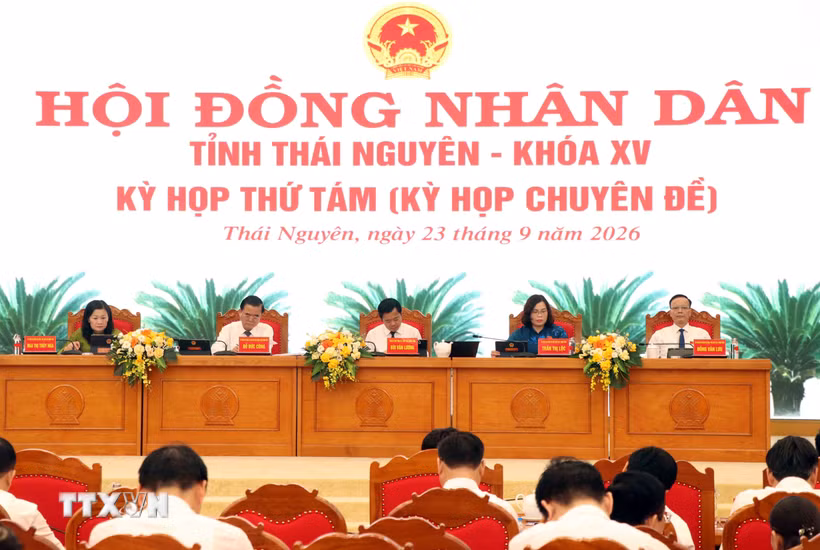 Kỳ họp thông qua 19 nghị quyết. (Ảnh: Trần Trang/TTXVN)